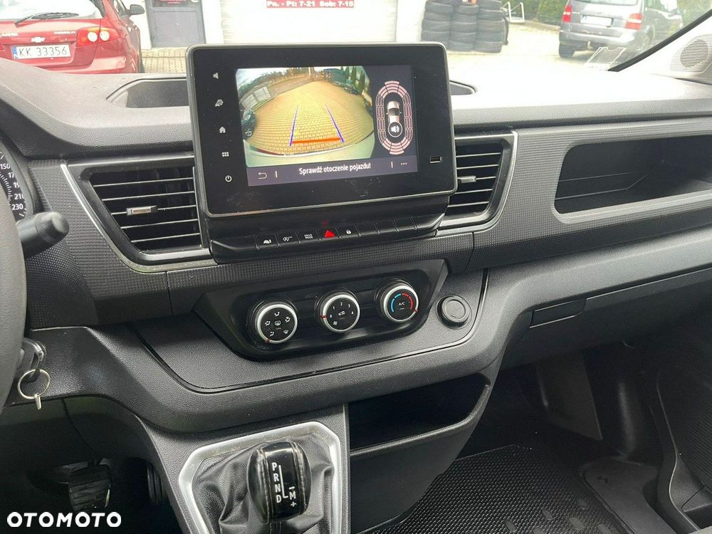 Renault Trafic - 13
