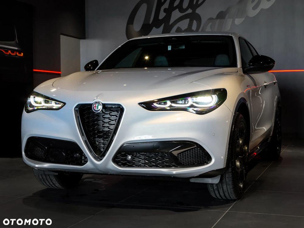 Alfa Romeo Stelvio 2.0 Turbo Veloce Q4 - 3