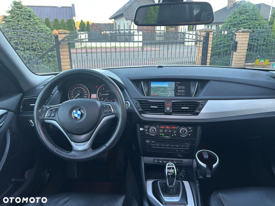 BMW X1 xDrive20d Sport Line - 20
