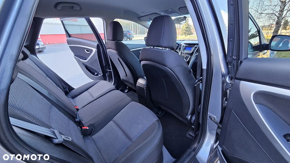 Hyundai i30 1.6 GDI BlueDrive Classic + - 36