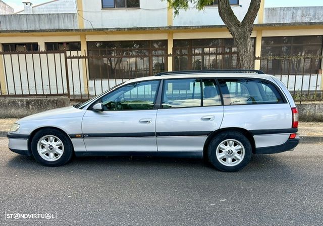 Opel Omega Caravan 2.5i V6 CD - 4