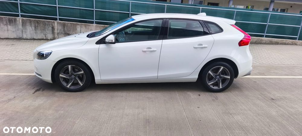 Volvo V40 D3 - 17