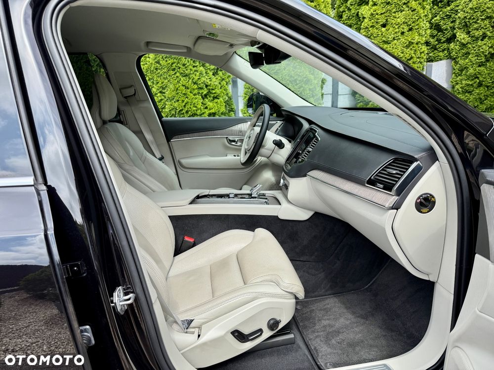 Volvo XC 90 B5 D AWD Inscription - 24