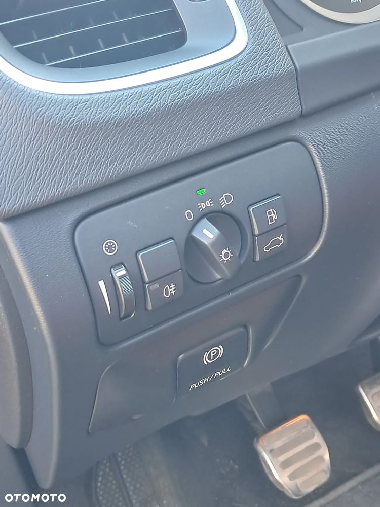 Volvo S60 D3 Summum - 28