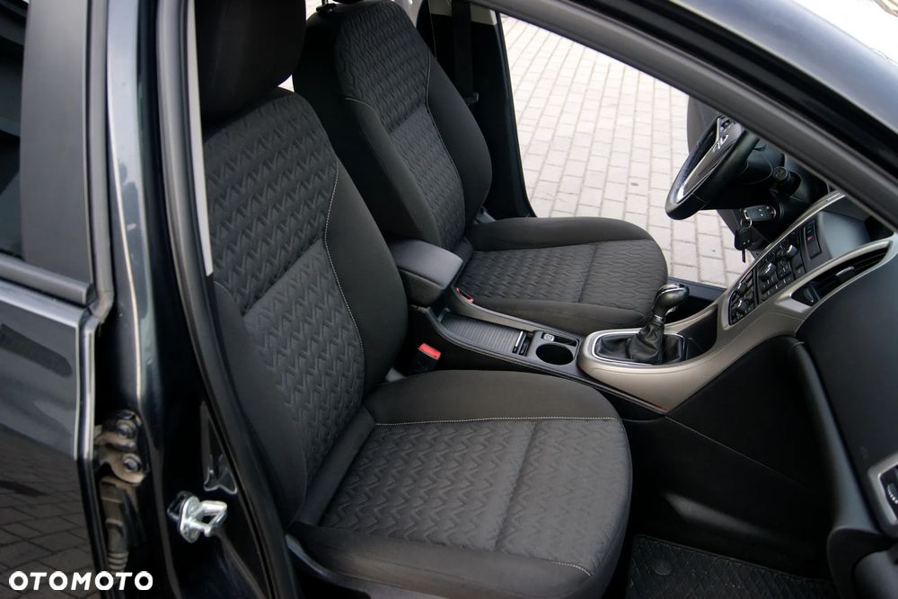 Opel Astra 1.4 Turbo Style - 33