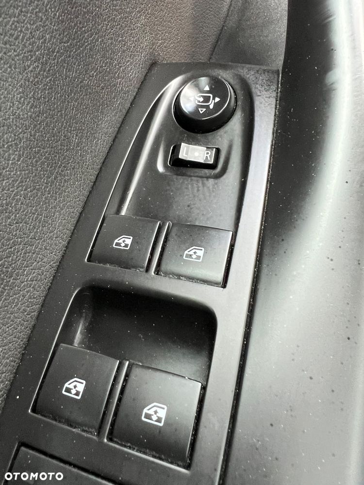 Opel Astra 1.6 CDTI DPF ecoFLEX TourerStart/Stop Exklusiv - 27