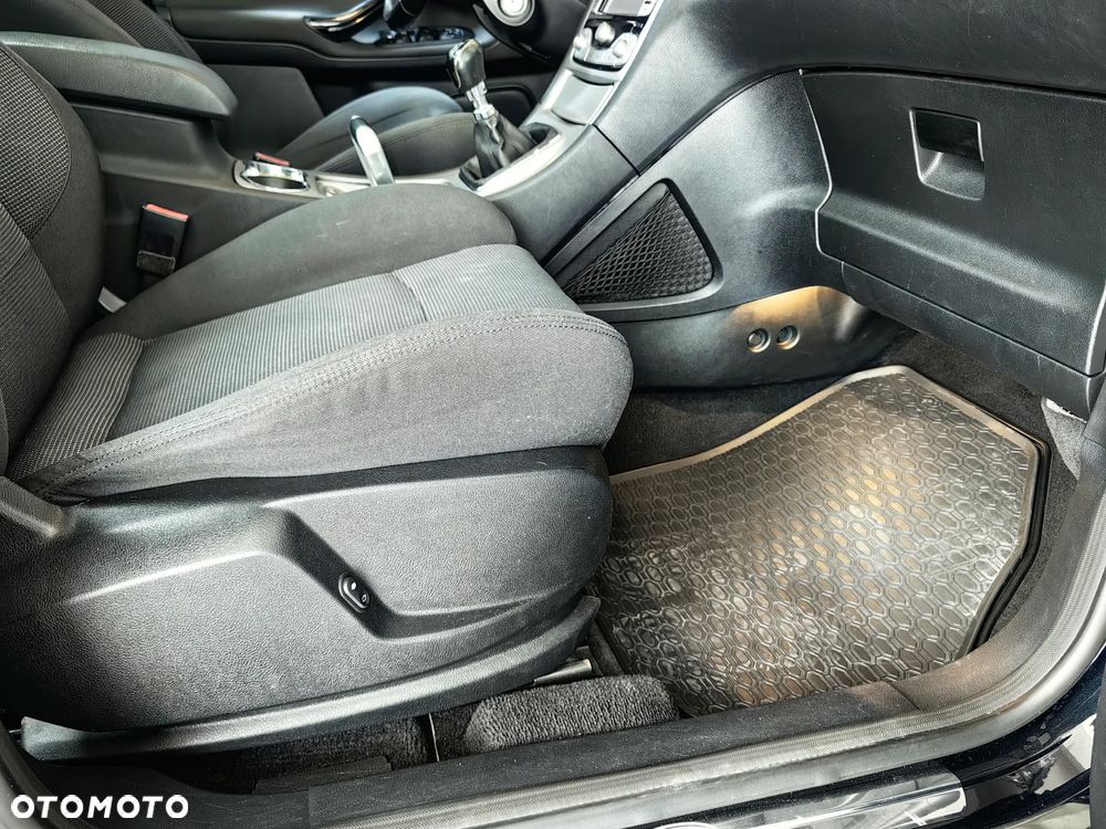 Ford S-Max 2.5 Titanium - 17