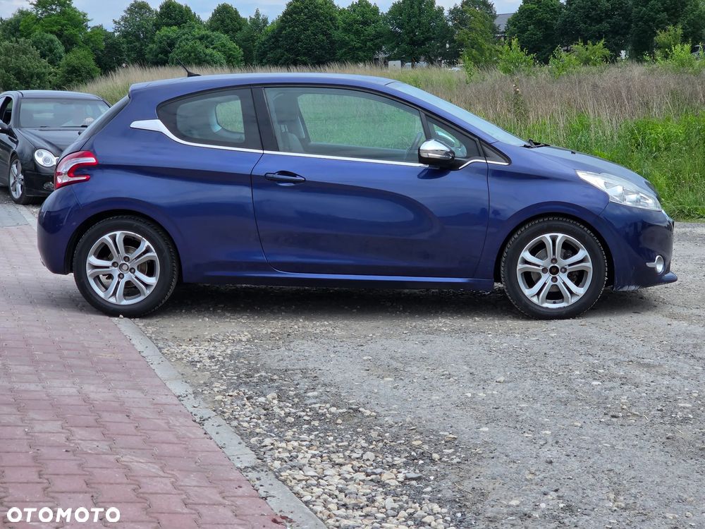 Peugeot 208 95 VTI Active - 4