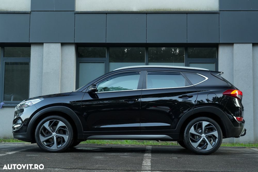 Hyundai Tucson 2.0 CRDI 4WD Automatik Premium - 28