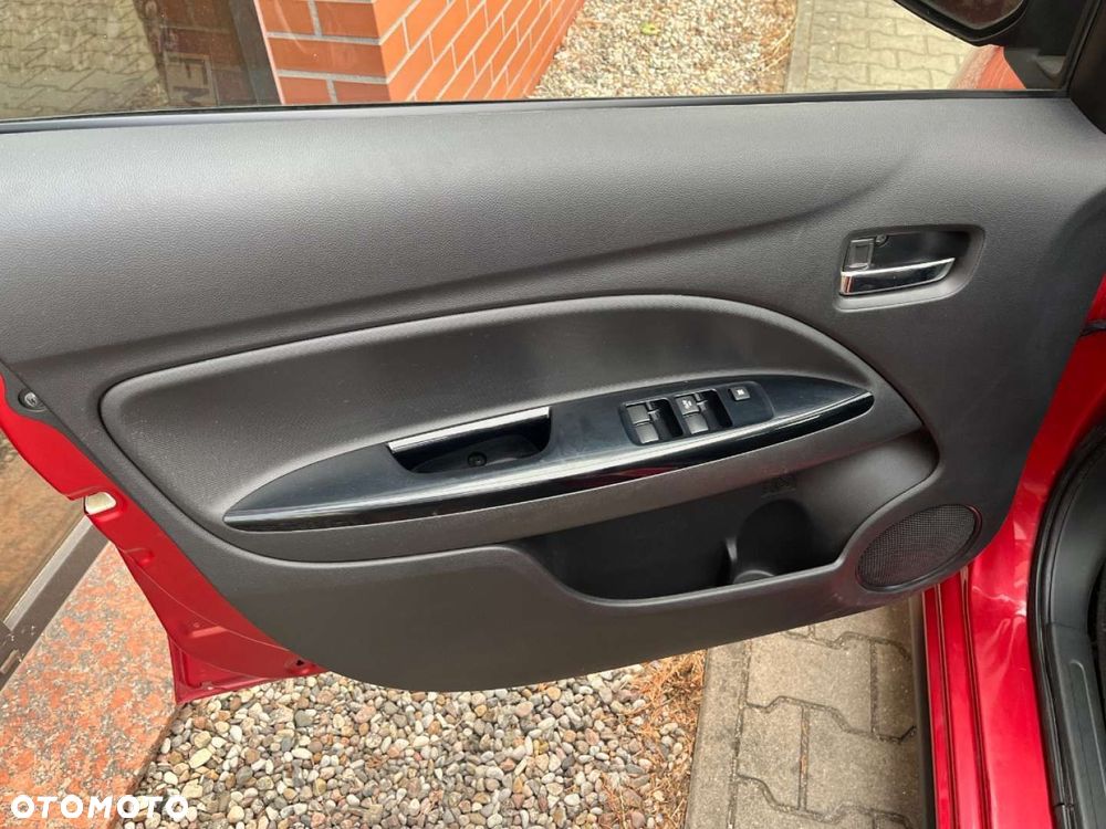 Mitsubishi Space Star 1.2 Intense - 19