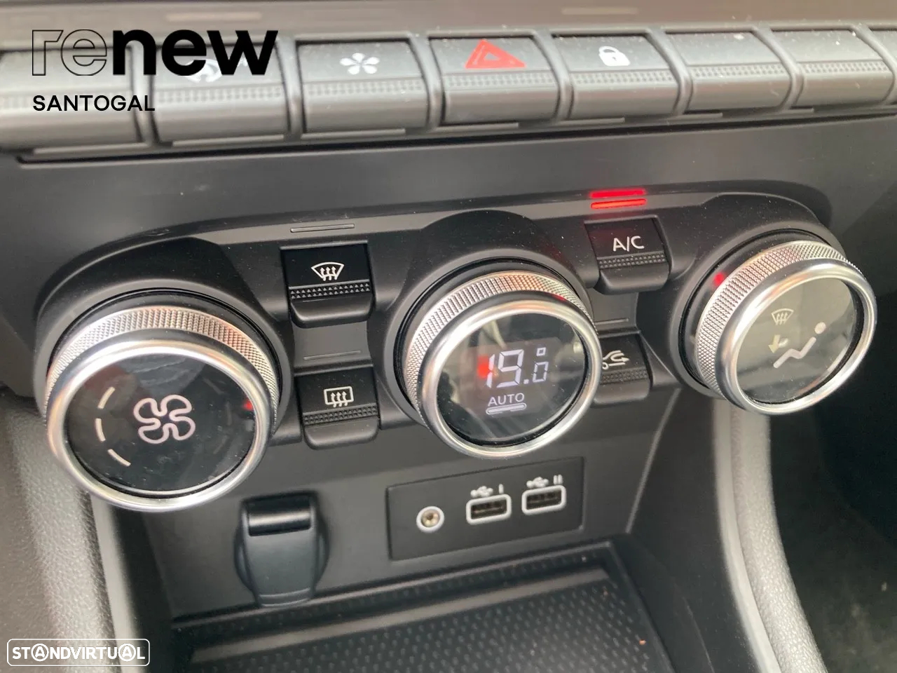 Renault Captur 1.0 TCe Techno Bi-Fuel - 19