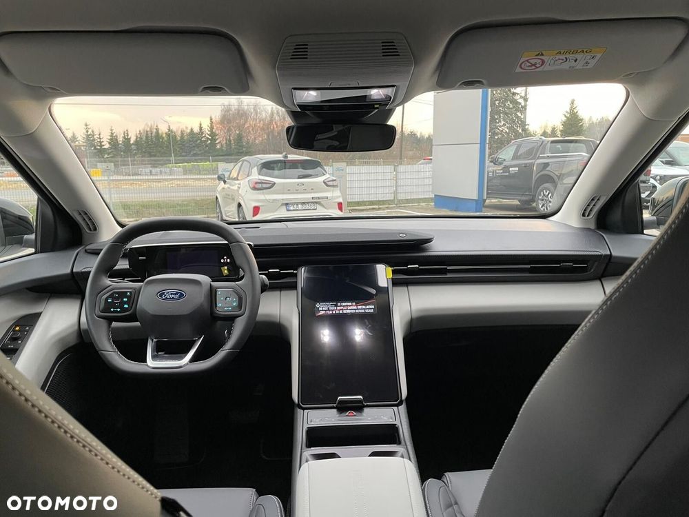 Ford Explorer - 21