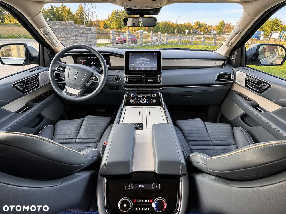 Lincoln Navigator - 10