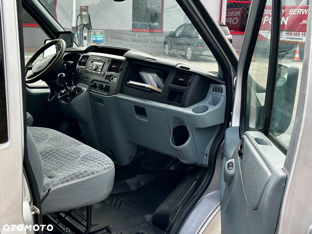Ford Transit - 6