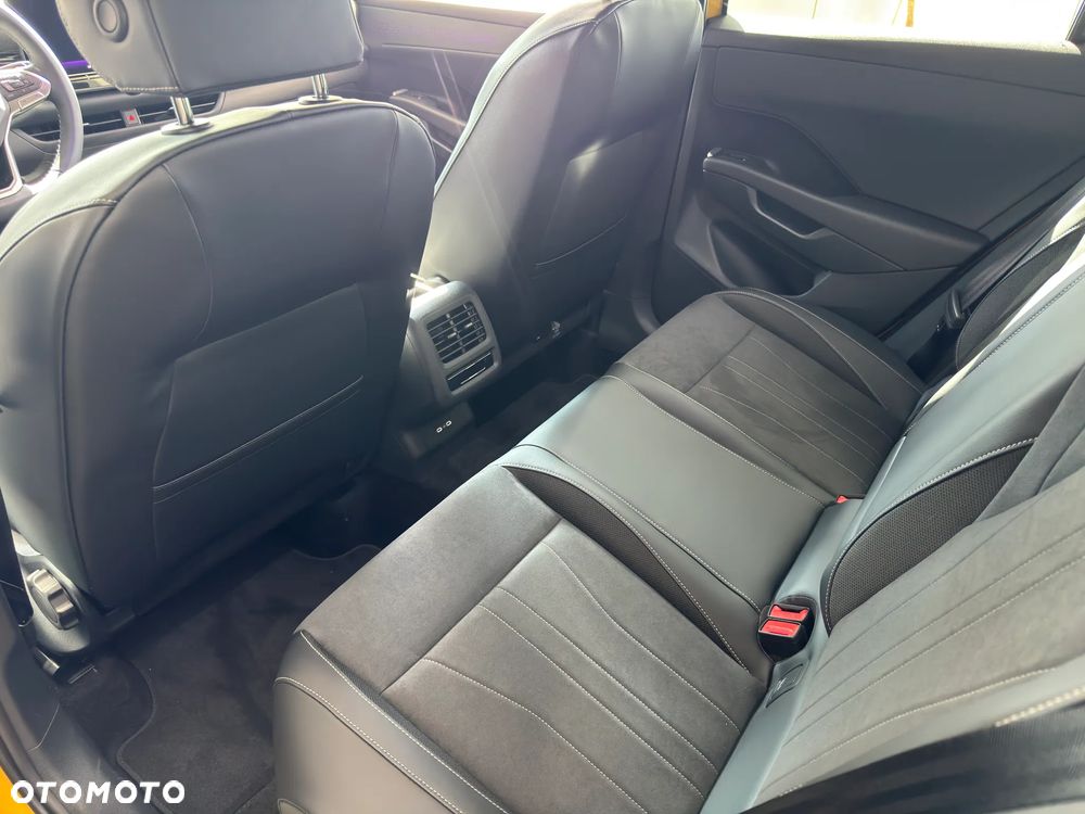 Volkswagen T-Roc 1.5 TSI Style DSG - 9