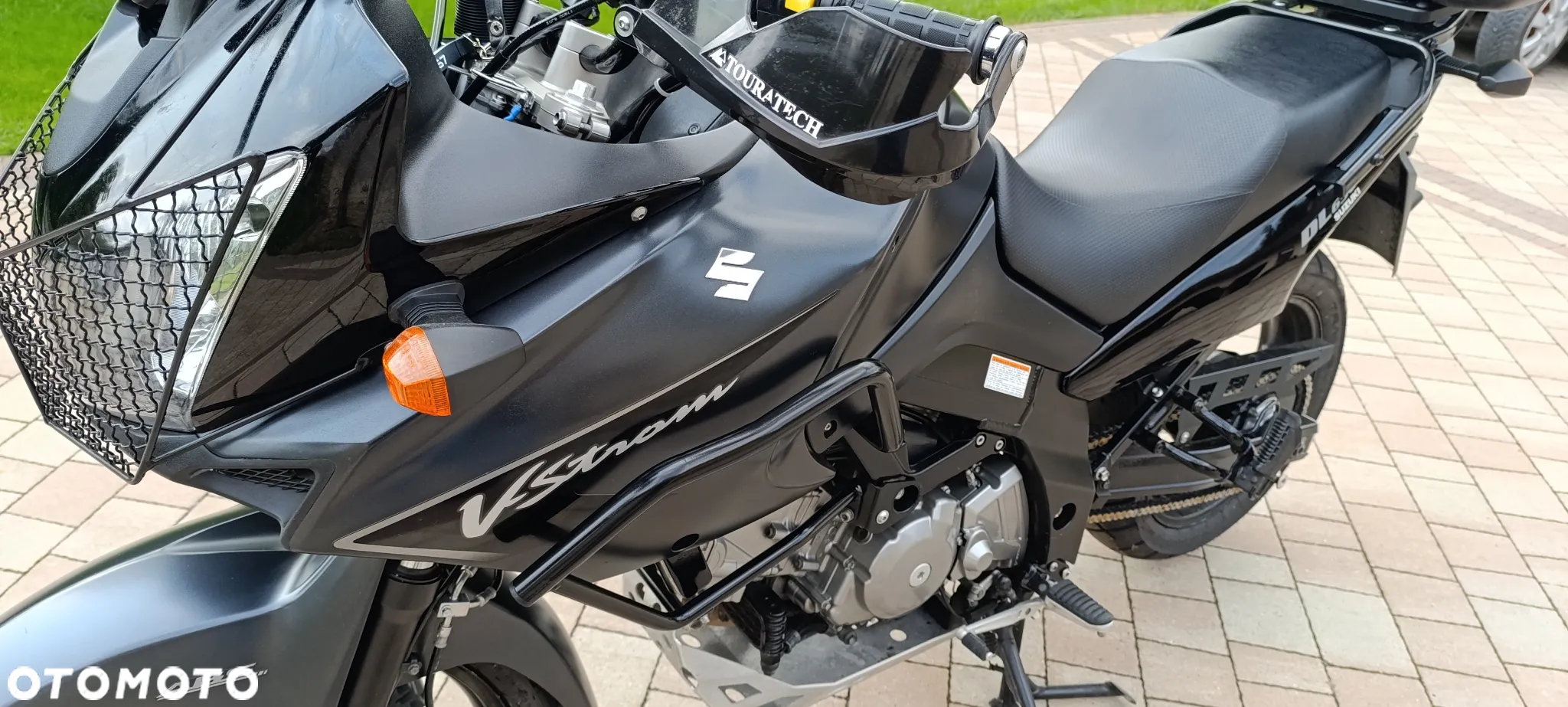 Suzuki V-STROM - 15