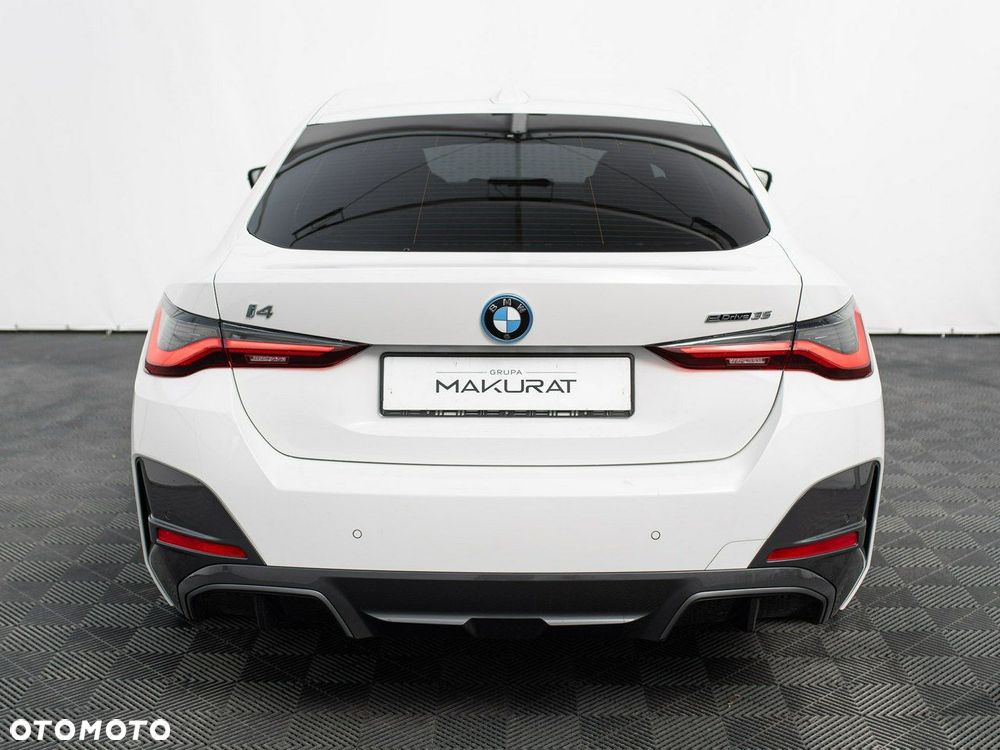 BMW i4 - 11