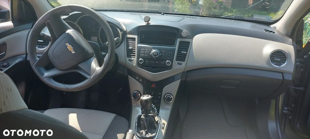 Chevrolet Cruze 1.8 LS (klm) - 9
