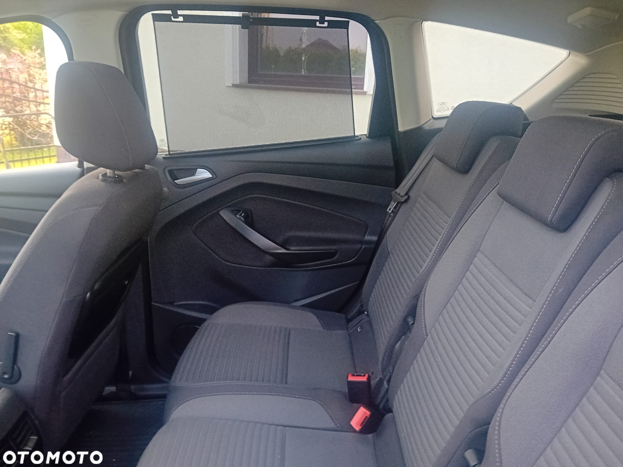 Ford C-MAX 2.0 TDCi Start-Stop-System Titanium - 35