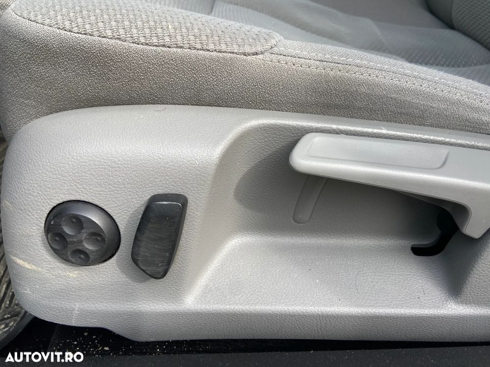 Volkswagen Passat - 15