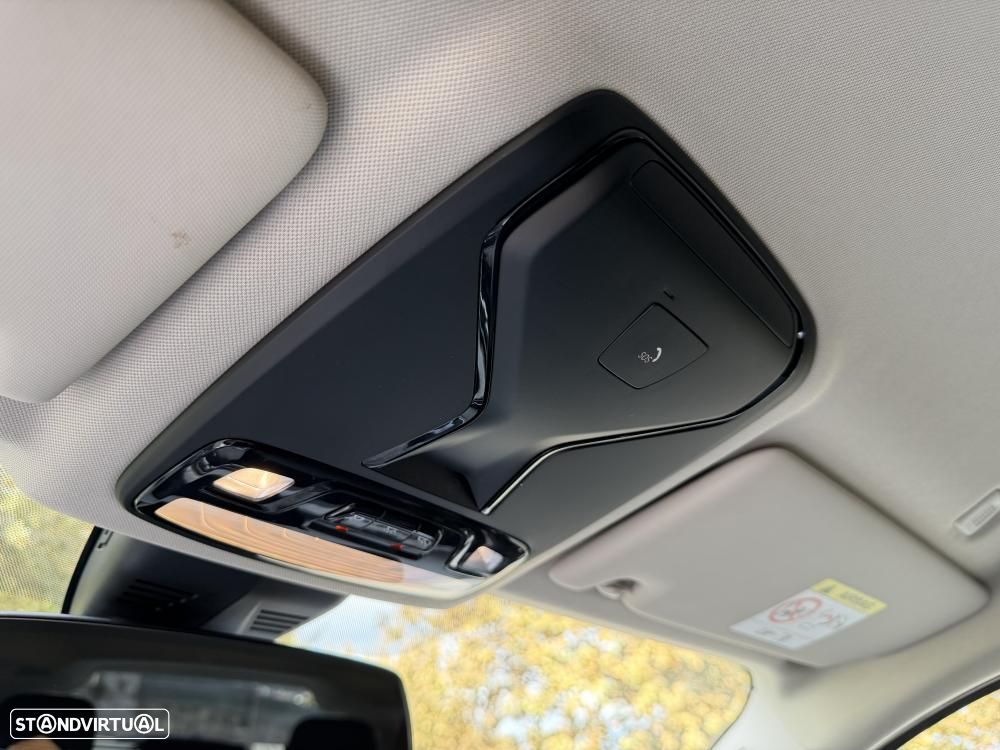 BMW 320 e Touring Aut. Luxury Line - 22