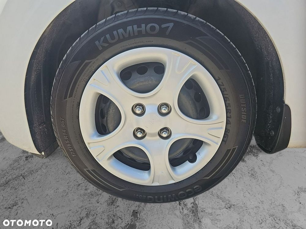 Kia Picanto - 24
