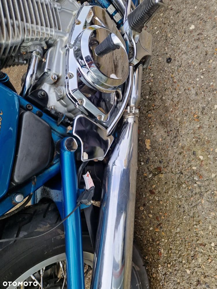 Suzuki Intruder - 19