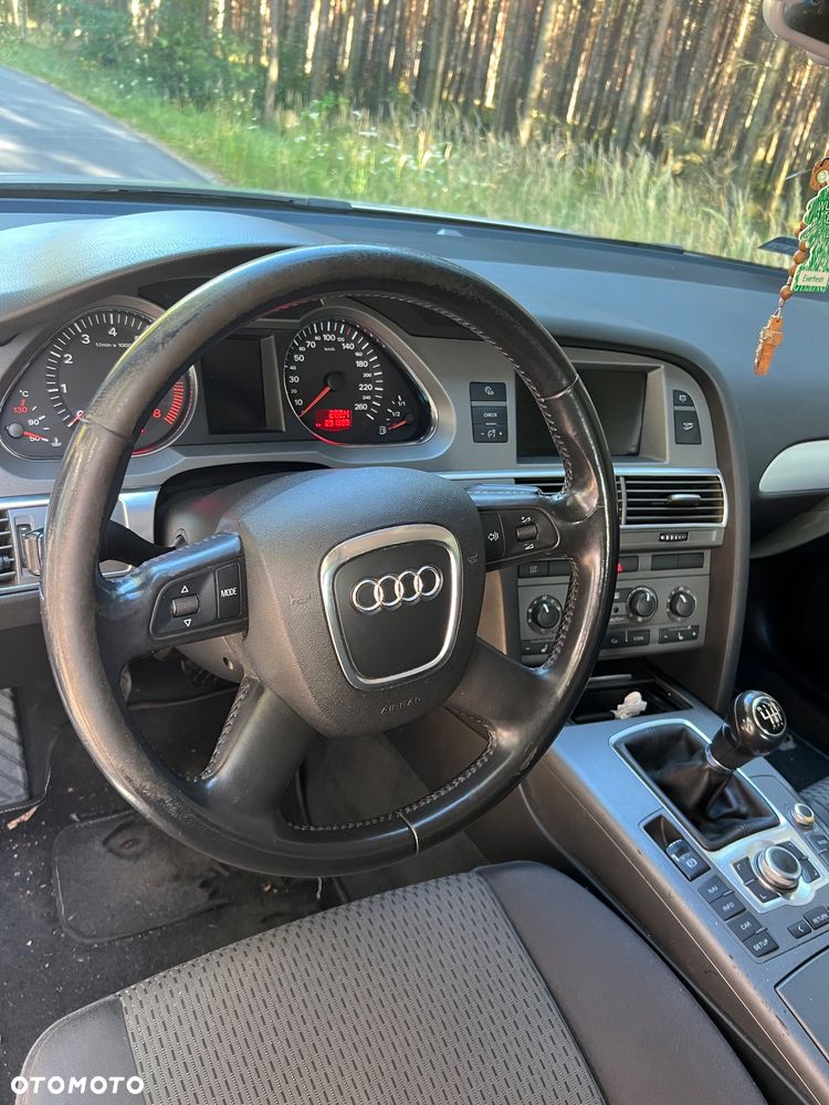 Audi A6 Avant - 13