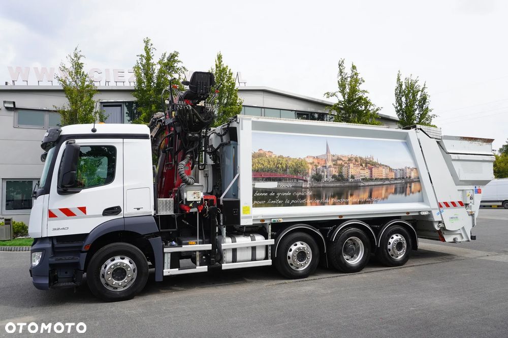 Mercedes-Benz Antos 3240 8x2 / HDS Tajfun 5 t / Zabudowa Śmieciarka Farid Industries / 3 osie skrętne - 5