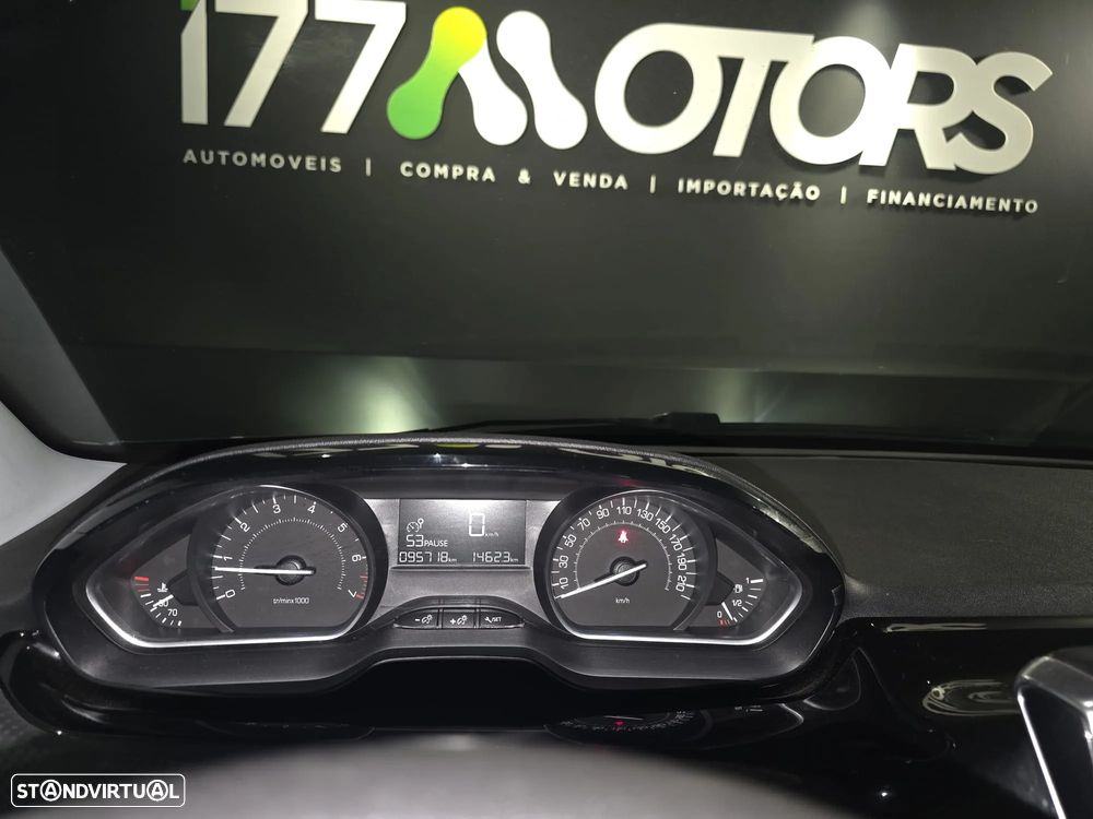 Peugeot 208 1.2 VTi SE Style - 15