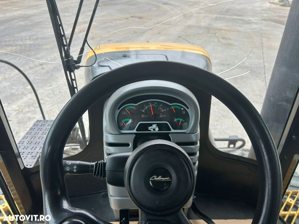Challenger 875C Tractor pe Senile - 12