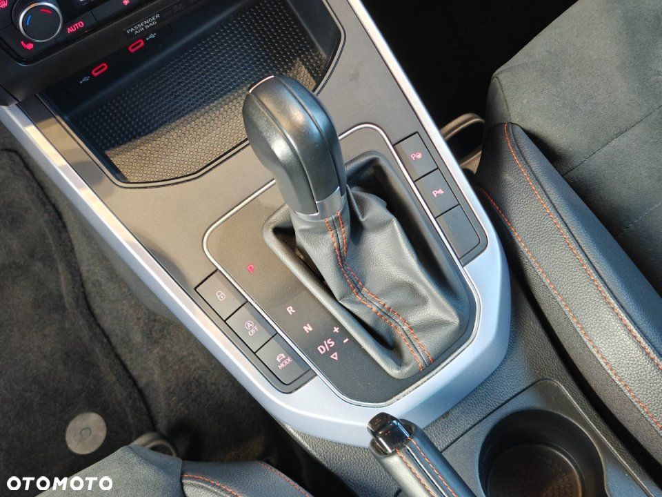 Seat Arona - 24