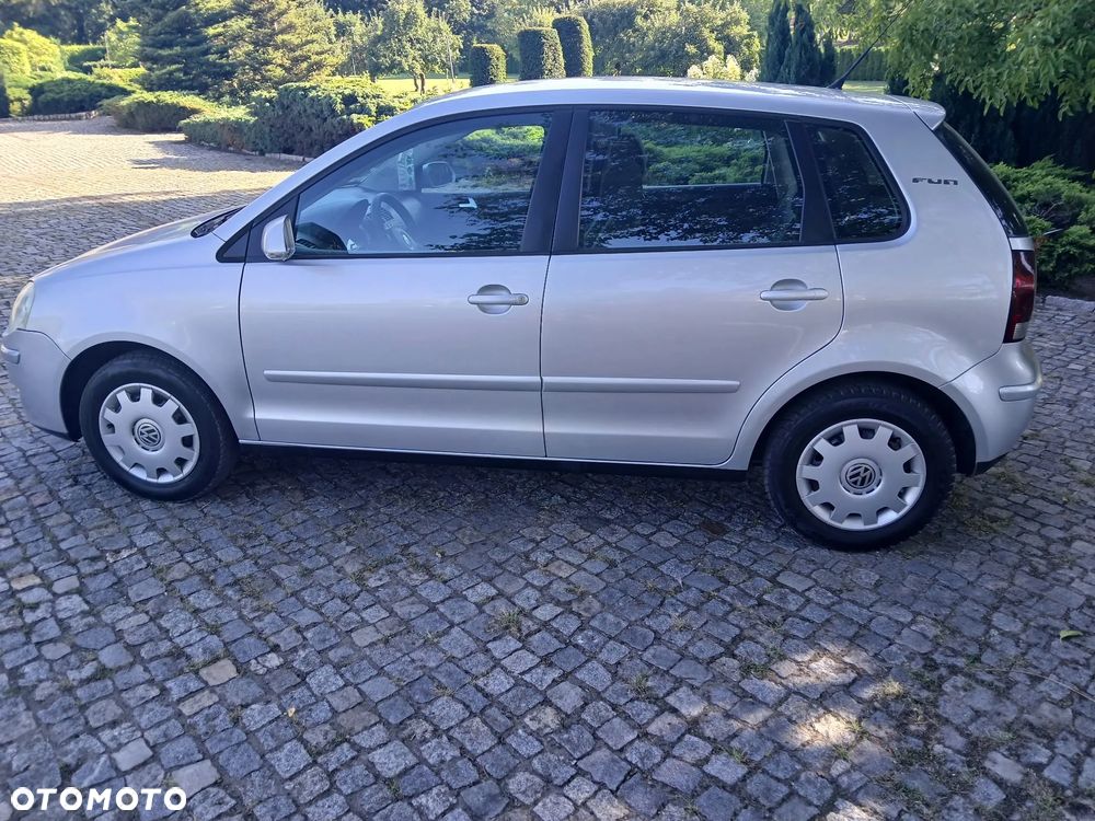 Volkswagen Polo - 10
