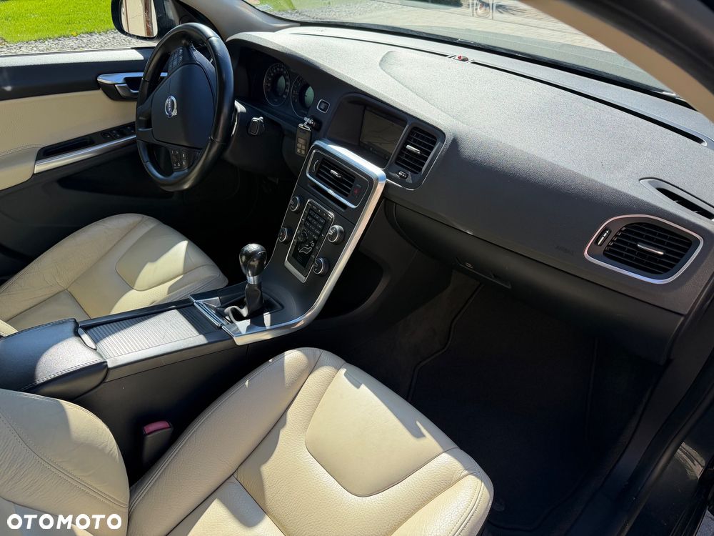 Volvo S60 2.0T Momentum - 16