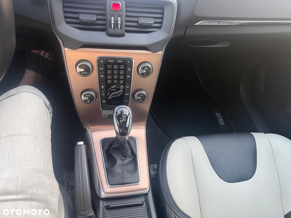 Volvo V40 D4 Geartronic Ocean Race - 21