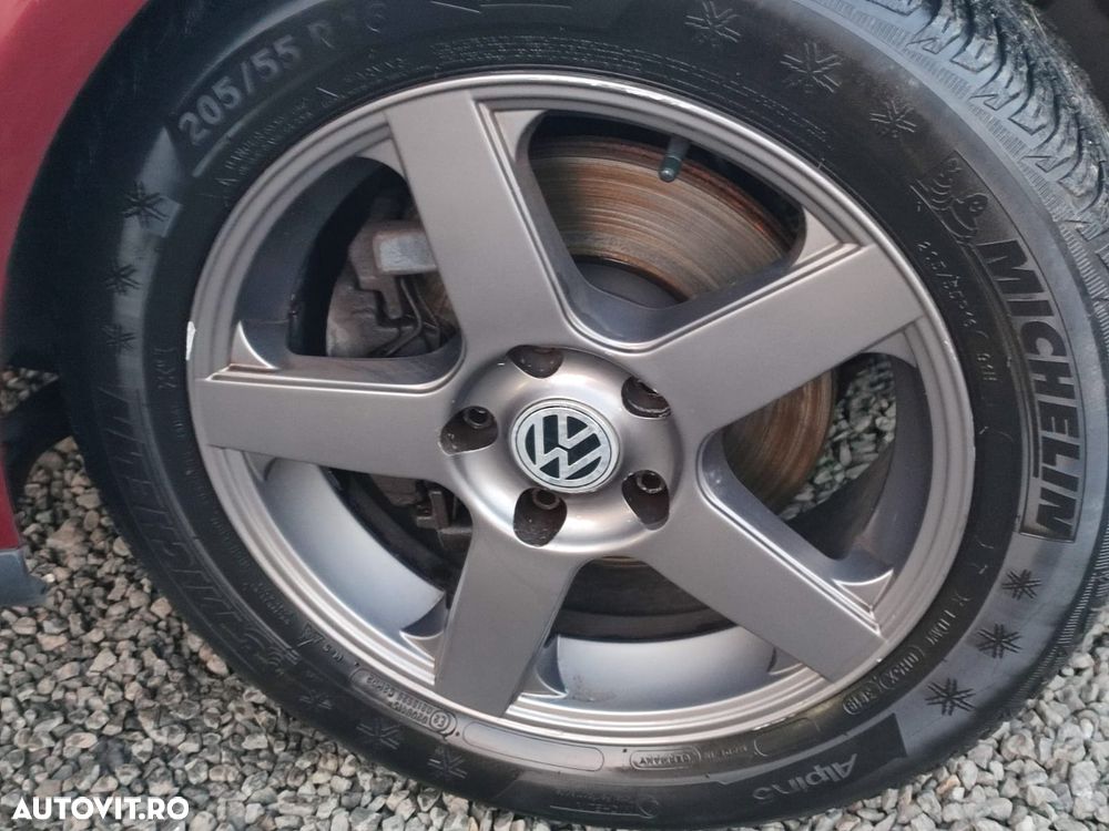 Volkswagen Golf - 16