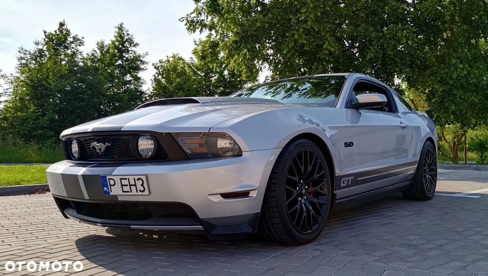 Ford Mustang 5.0 V8 GT Premium - 2
