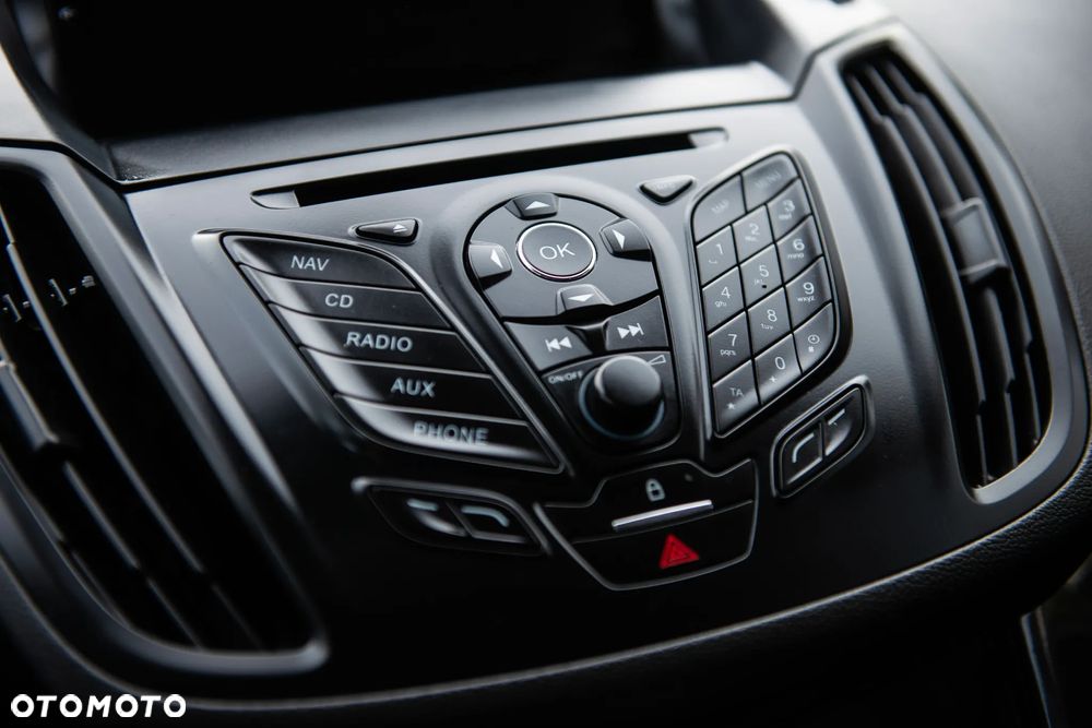 Ford Kuga 2.0 TDCi Titanium MPS6 - 28