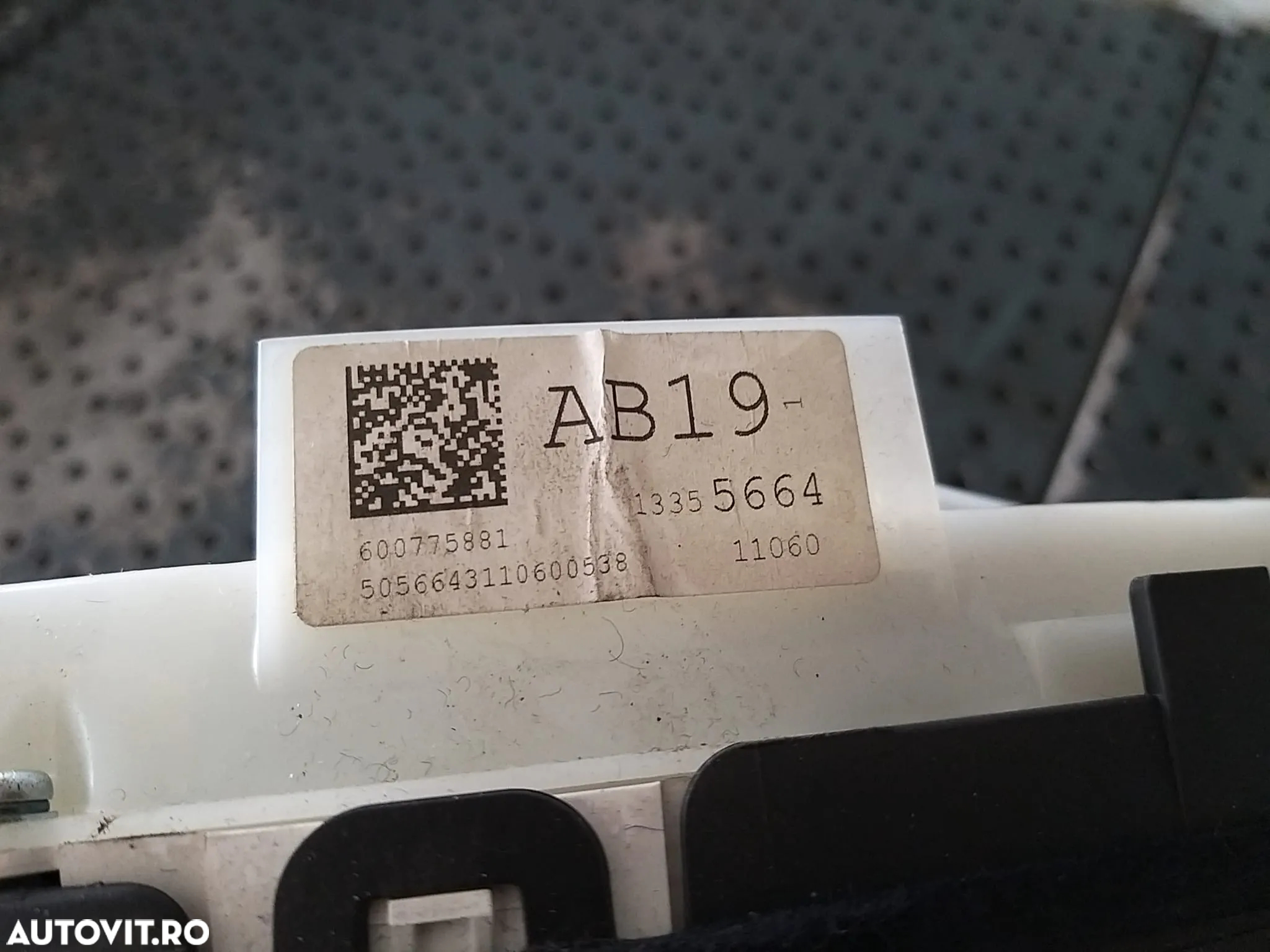Ceasuri bord diesel opel astra j 600775881 13355664 - 2