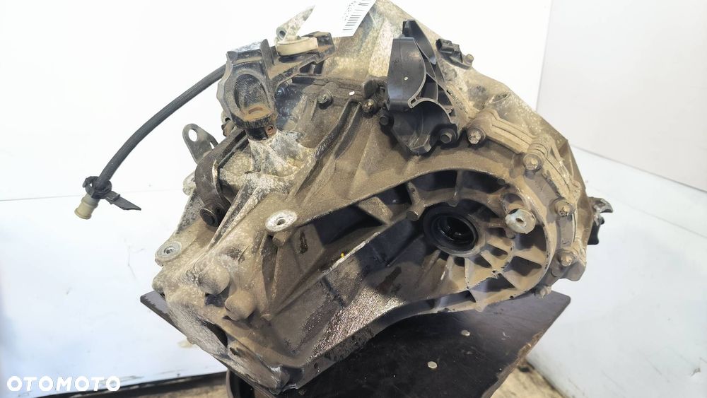 SKRZYNIA BIEGÓW RENAULT SCENIC III  TL4A028 - 8