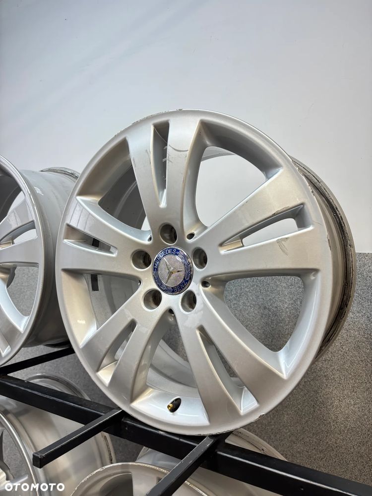 4  Felgi Alu Mercedes C-klasa 204, GLK 17" A 204 401 0402 - 8