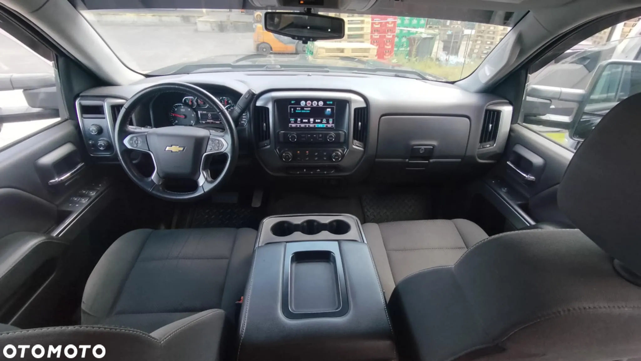 Chevrolet Silverado - 12