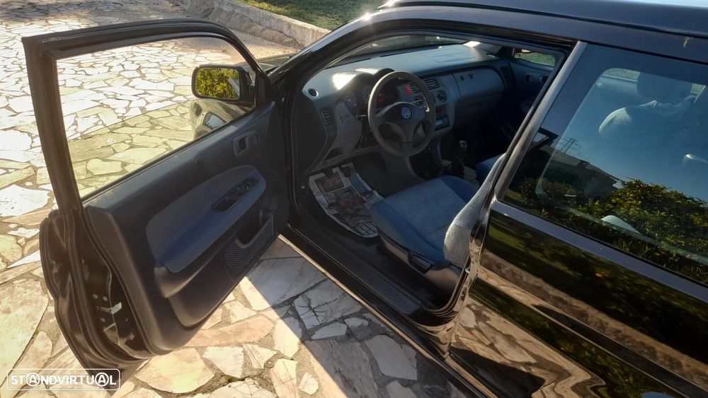 Honda HR-V 1.6 LS - 11