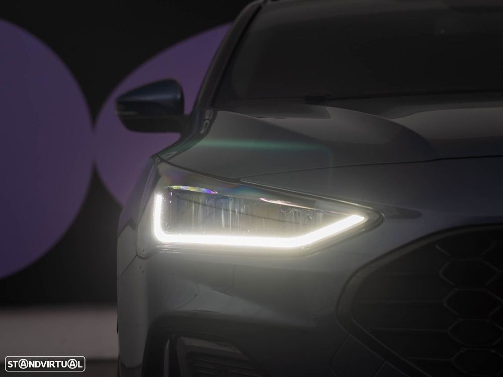 Ford Focus SW 1.0 EcoBoost MHEV ST-Line X - 11