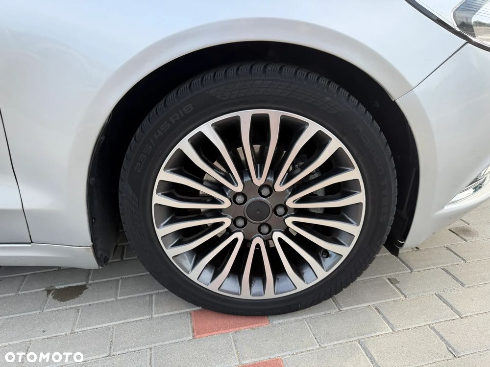 Ford Fusion - 26