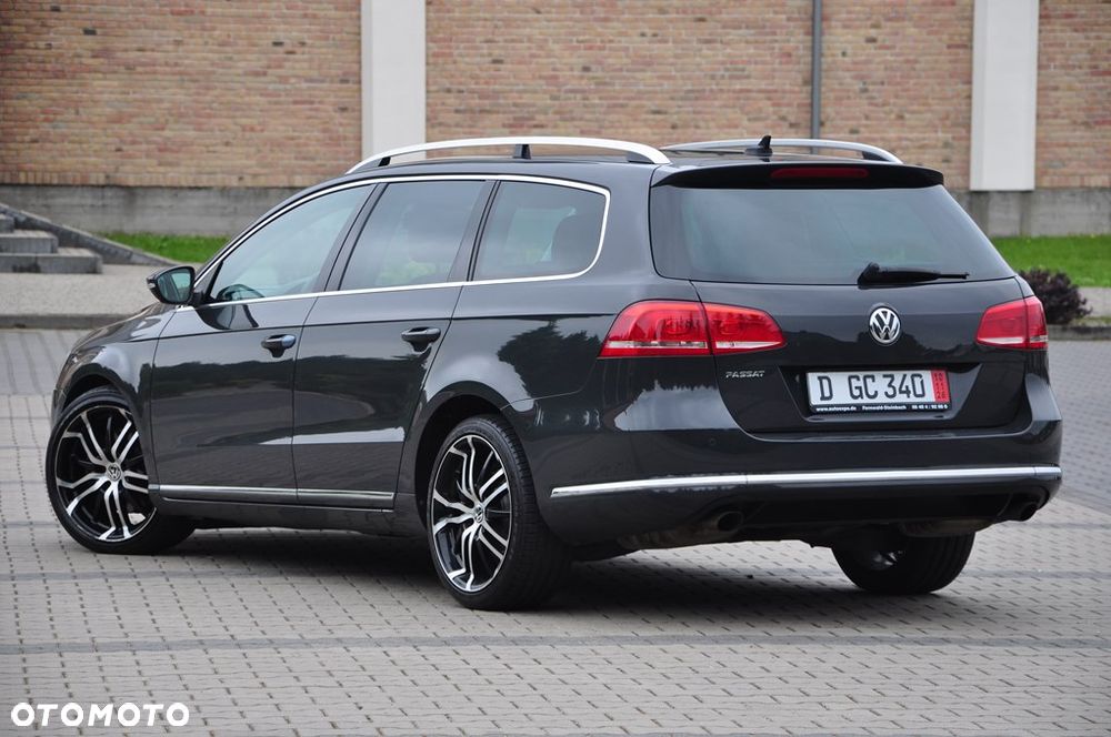Volkswagen Passat Variant 2.0 TDI 4Motion DSG BlueMotion Tech Comfortline - 20