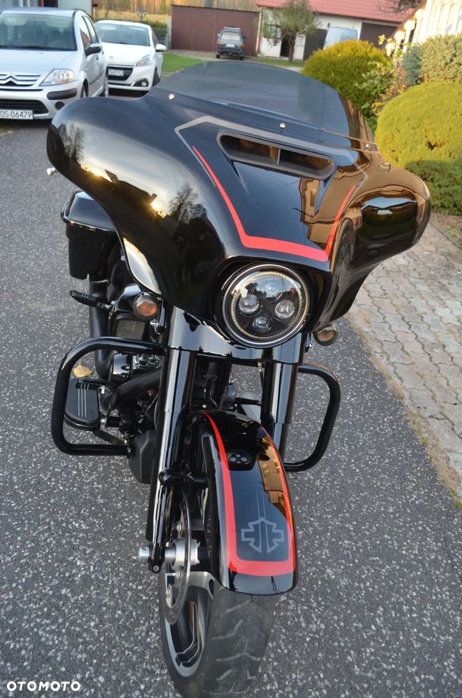 Harley-Davidson Touring Street Glide - 3