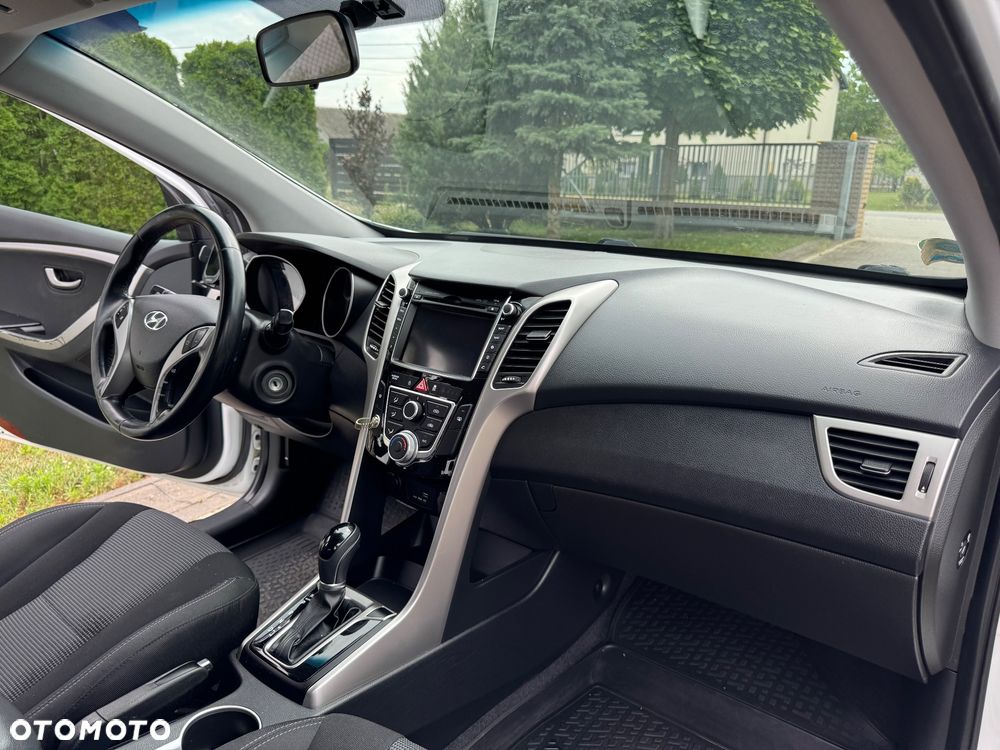 Hyundai i30 1.6 CRDI DCT Premium - 29