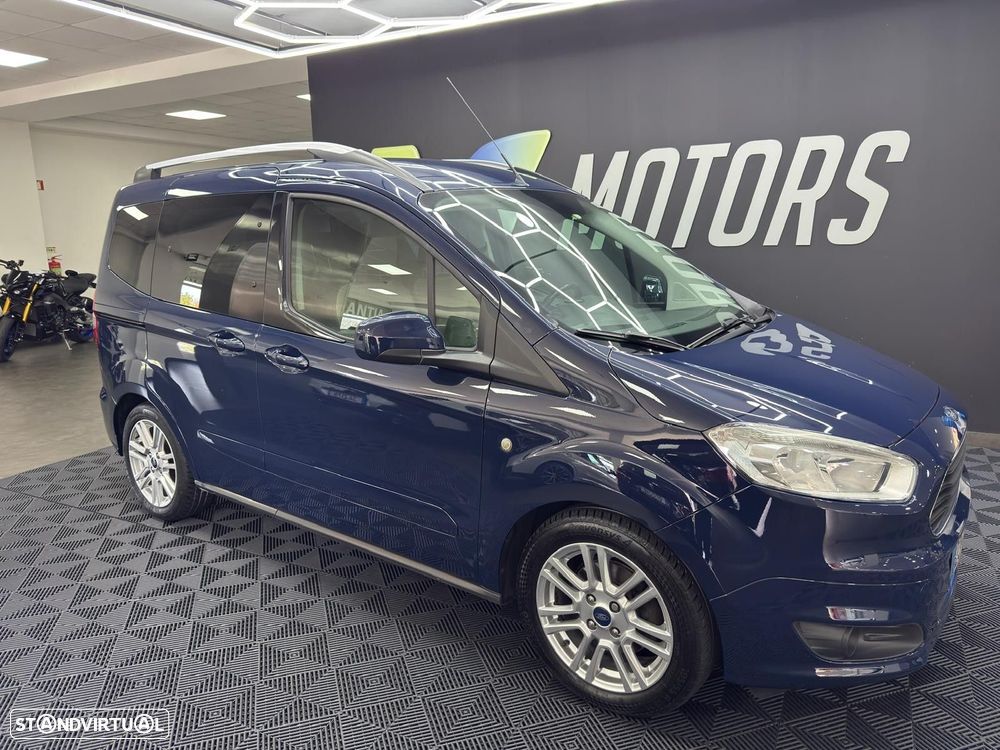 Ford Tourneo Courier 1.0 EcoBoost Titanium - 2
