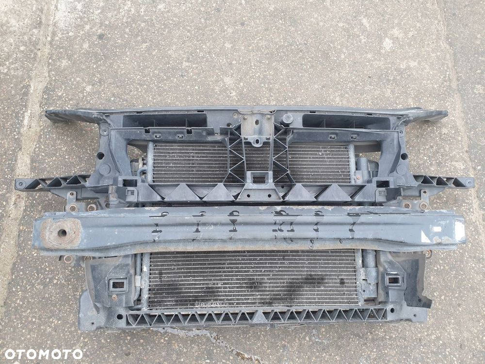 PAS PRZEDNI KOMPLET CHŁODNIC VW TOURAN I LIFT 2009 ROK 2.0 TDI - 2